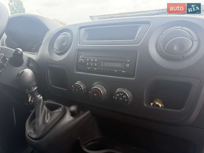 Грузовой фургон Renault Master 2012 в Днепре