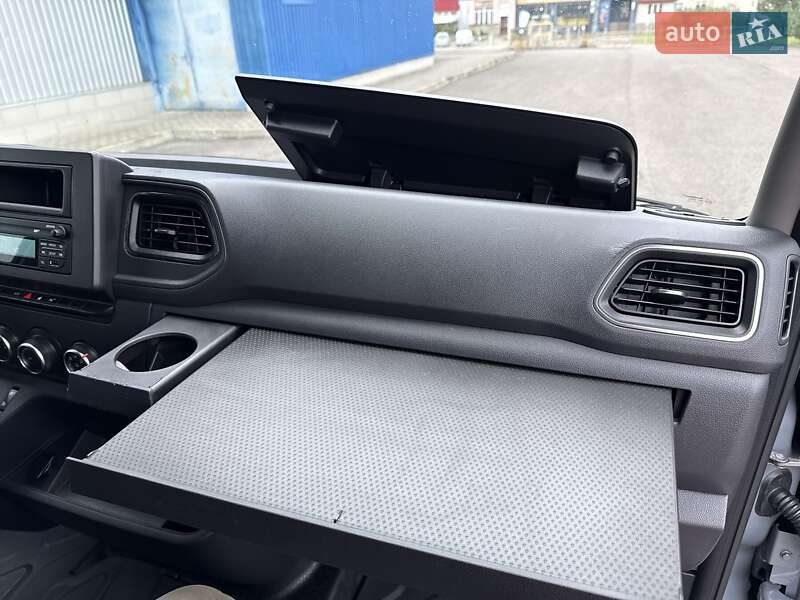 Вантажний фургон Renault Master 2022 в Києві