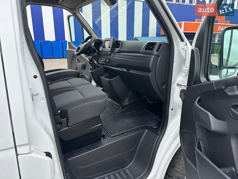 Грузовой фургон Renault Master 2020 в Дубно