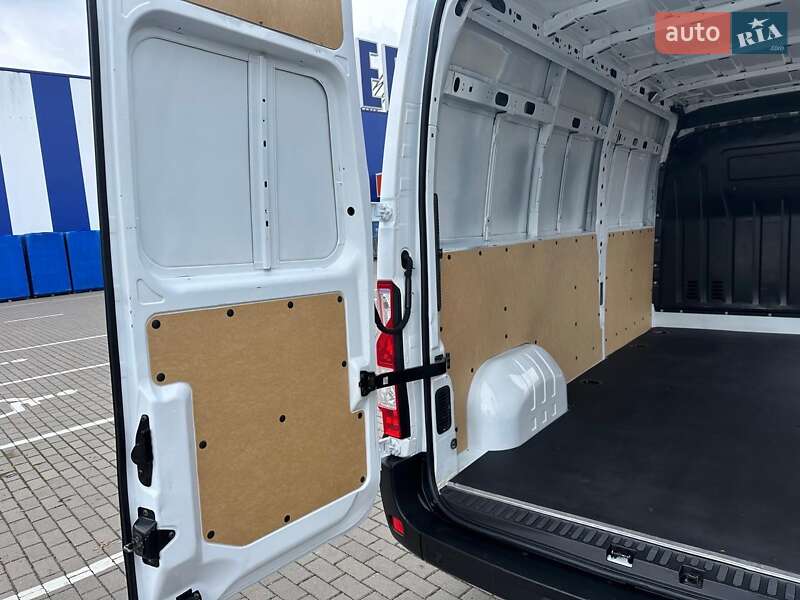 Грузовой фургон Renault Master 2020 в Дубно