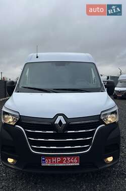 Грузовой фургон Renault Master 2022 в 