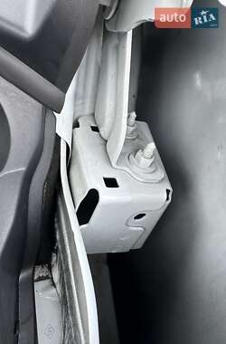 Грузовой фургон Renault Master 2022 в 
