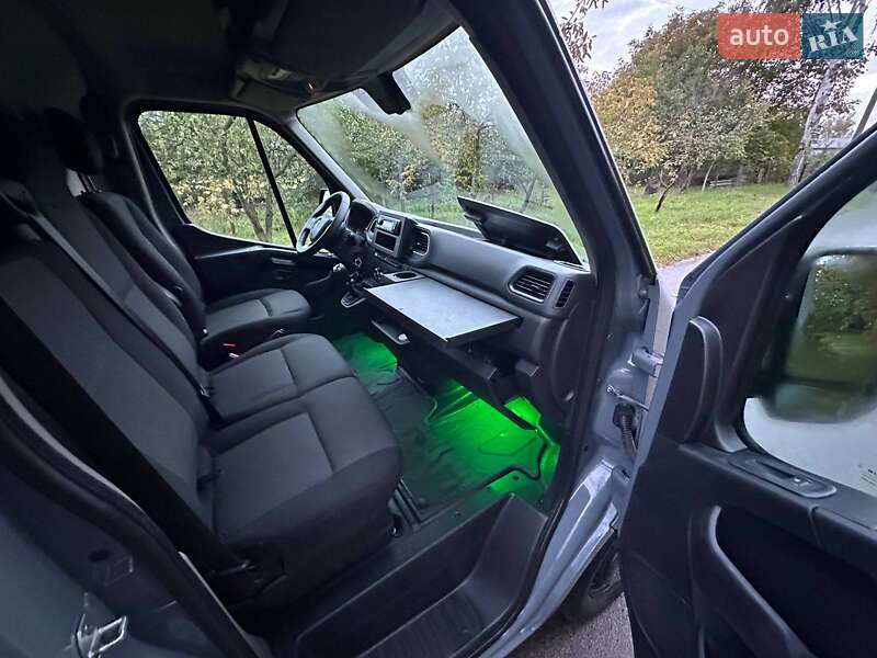 Грузовой фургон Renault Master 2022 в Киеве