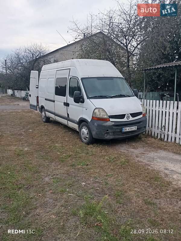 Грузовой фургон Renault Master 2007 в Дубровице