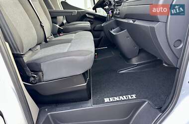 Грузовой фургон Renault Master 2021 в 