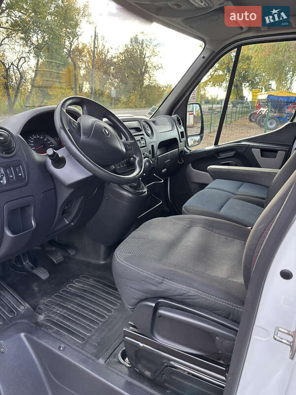 Грузовой фургон Renault Master 2017 в Первомайске