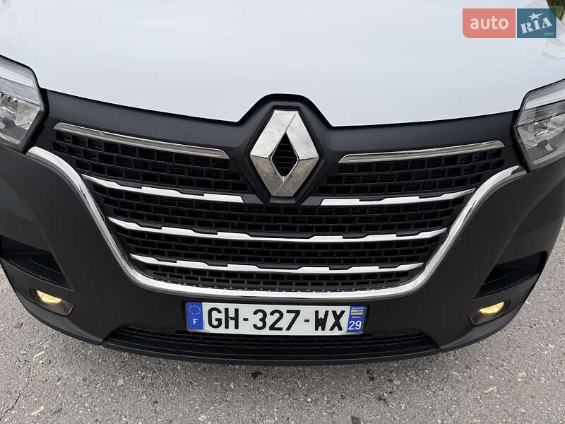 Грузовой фургон Renault Master 2022 в Дубно
