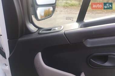 Грузовой фургон Renault Master 2018 в 