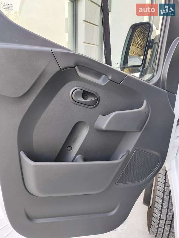 Тентований Renault Master 2020 в Дніпрі