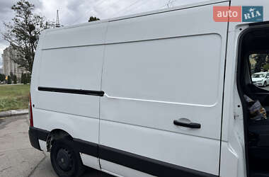 Грузовой фургон Renault Master 2012 в 