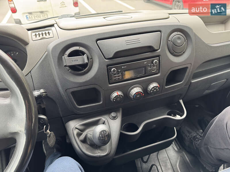 Вантажний фургон Renault Master 2012 в Києві