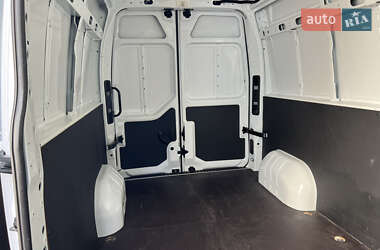 Грузовой фургон Renault Master 2021 в 