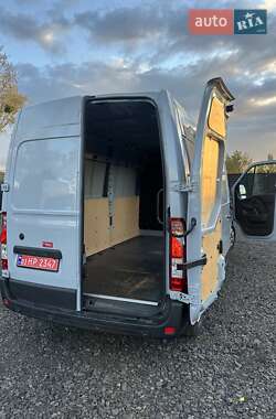 Грузовой фургон Renault Master 2020 в 