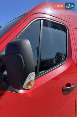 Грузовой фургон Renault Master 2019 в 