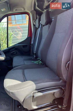 Грузовой фургон Renault Master 2019 в 