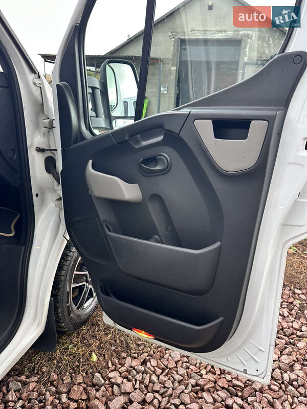 Эвакуатор Renault Master 2013 в Житомире фото 25 Эвакуатор Renault Master 2013 в Житомире