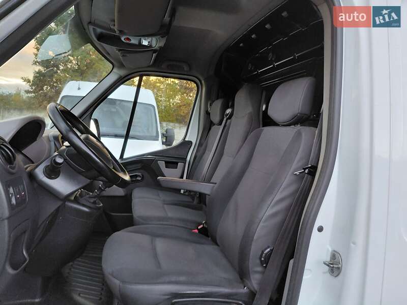 Грузовой фургон Renault Master 2017 в Ивано-Франковске