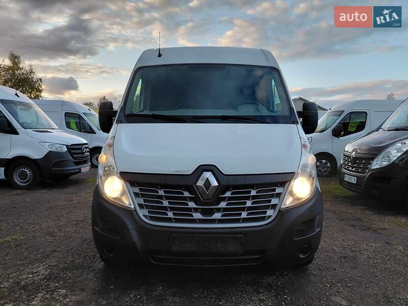 Грузовой фургон Renault Master 2017 в Ивано-Франковске