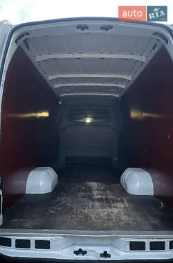 Грузопассажирский фургон Renault Master 2015 в 