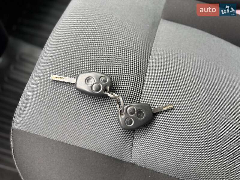 Грузовой фургон Renault Master 2017 в Дубно