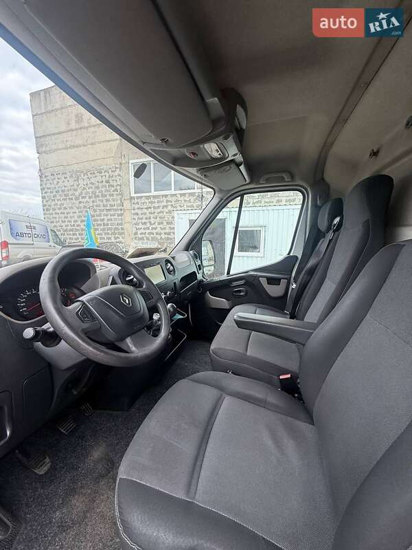 Грузовой фургон Renault Master 2017 в Киеве