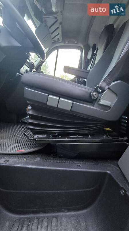 Грузовой фургон Renault Master 2020 в Тернополе