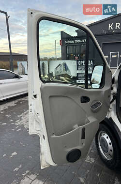 Грузовой фургон Renault Master 2004 в  фото 9 Грузовой фургон Renault Master 2004 в