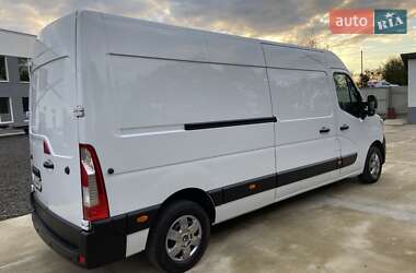 Грузовой фургон Renault Master 2022 в 