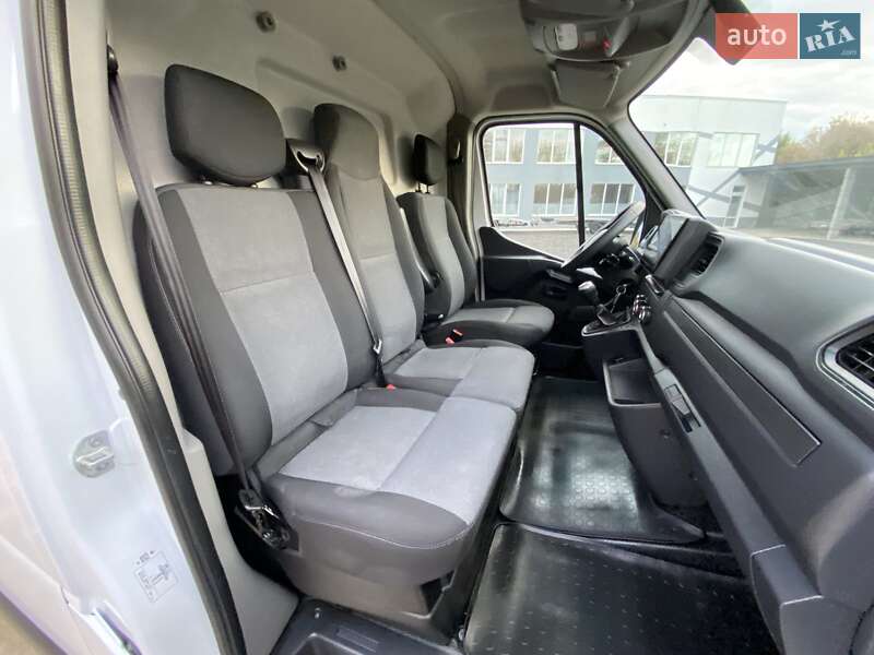 Грузовой фургон Renault Master 2022 в Киеве
