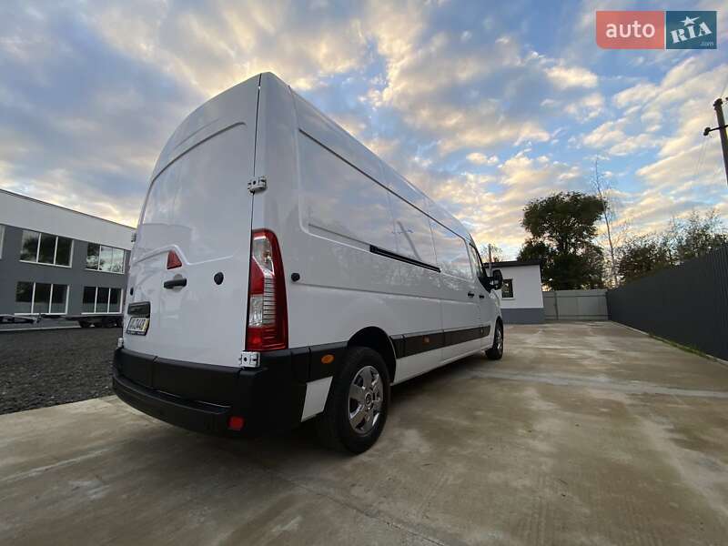 Грузовой фургон Renault Master 2022 в Киеве