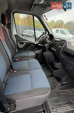 Грузовой фургон Renault Master 2017 в 
