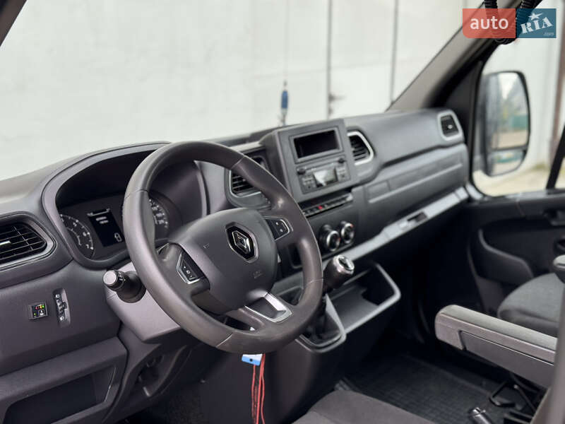 Тентованый Renault Master 2021 в Сарнах