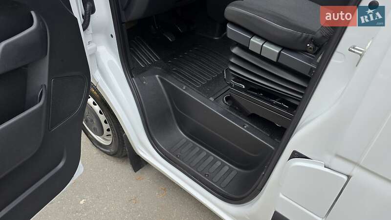 Вантажний фургон Renault Master 2021 в Житомирі