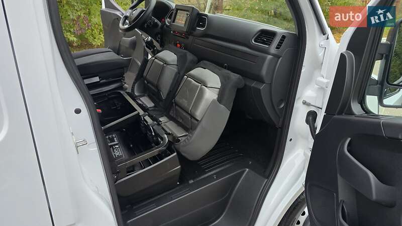 Вантажний фургон Renault Master 2021 в Житомирі