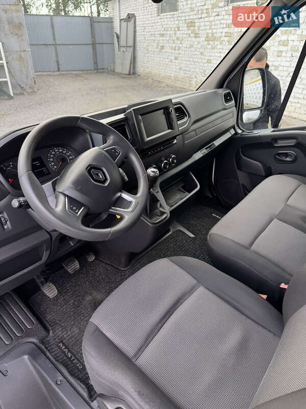 Грузовой фургон Renault Master 2021 в Ровно
