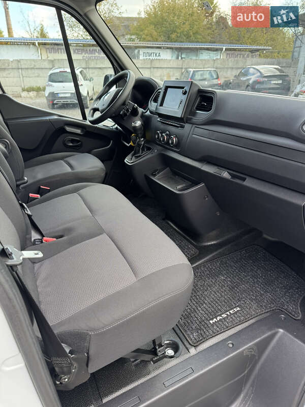 Грузовой фургон Renault Master 2021 в Ровно