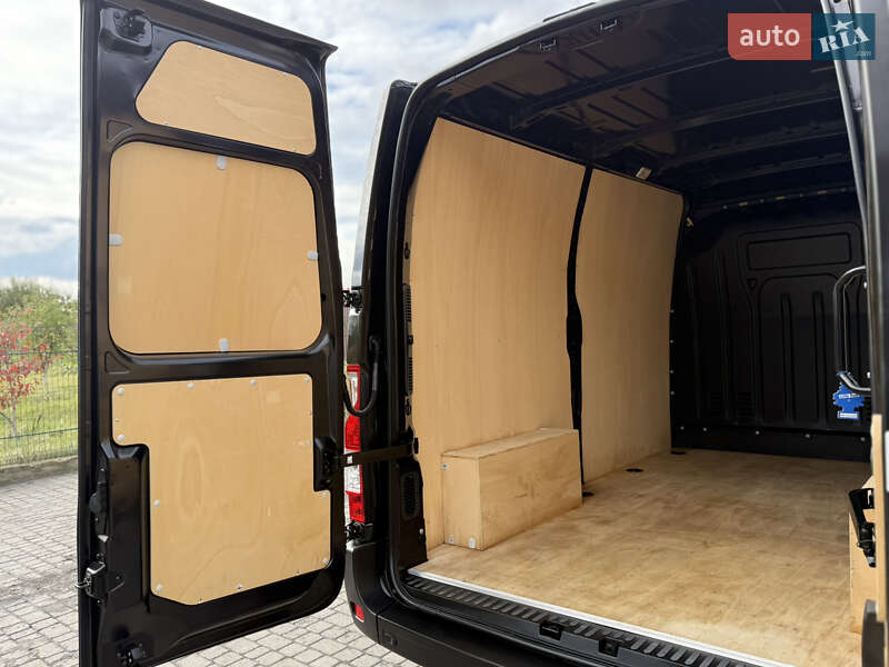 Грузовой фургон Renault Master 2022 в Киеве