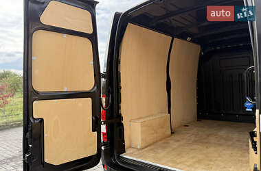 Вантажний фургон Renault Master 2022 в 