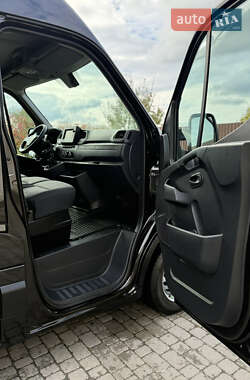 Вантажний фургон Renault Master 2022 в 