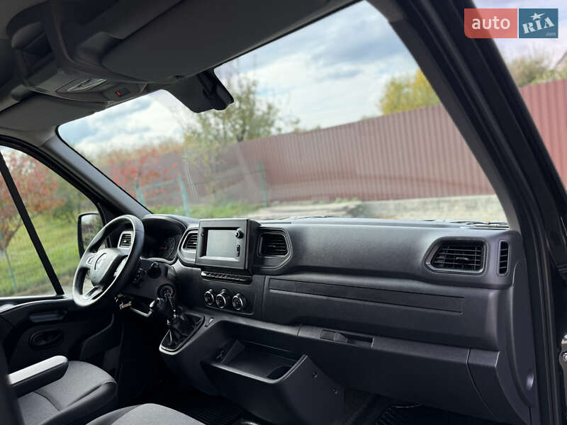 Грузовой фургон Renault Master 2022 в Киеве