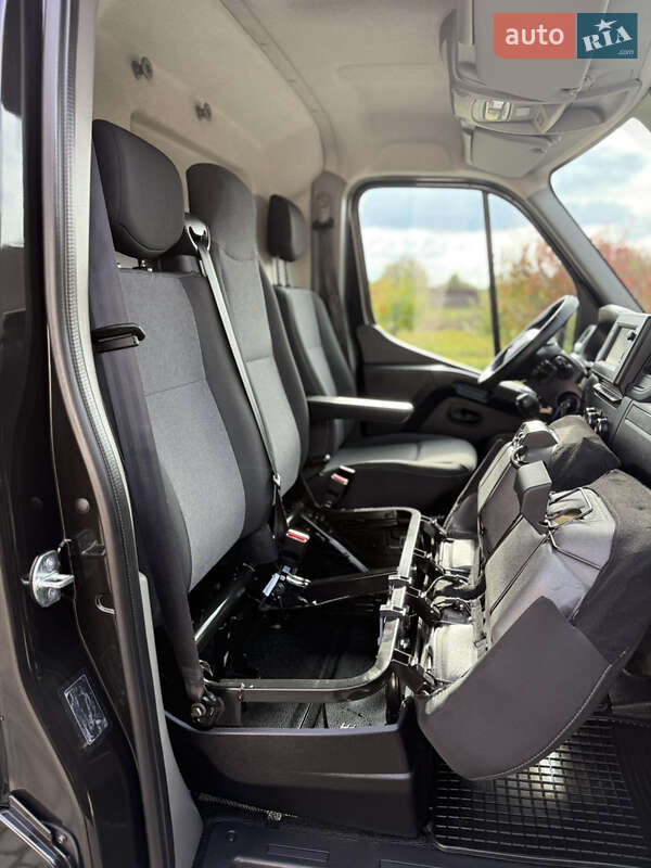Грузовой фургон Renault Master 2022 в Киеве