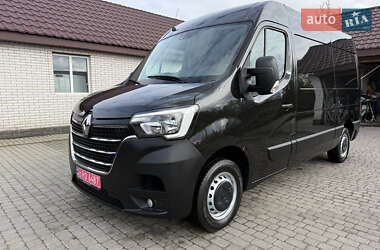 Вантажний фургон Renault Master 2022 в 