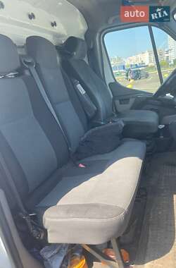 Грузовой фургон Renault Master 2015 в  фото 6 Грузовой фургон Renault Master 2015 в