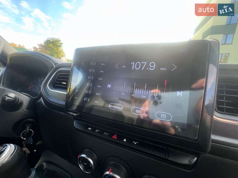 Вантажний фургон Renault Master 2022 в Києві