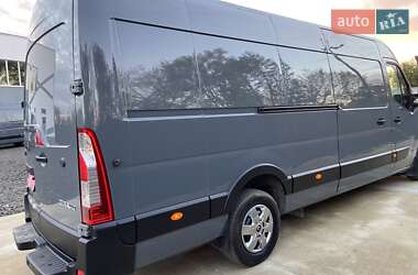Грузовой фургон Renault Master 2023 в 