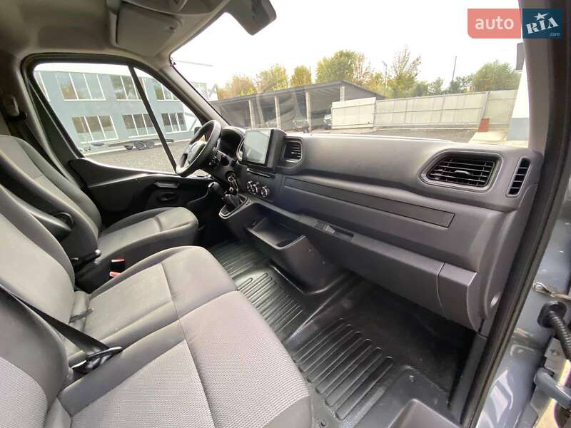 Грузовой фургон Renault Master 2023 в Киеве