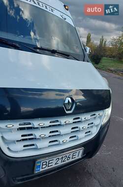 Грузовой фургон Renault Master 2012 в 