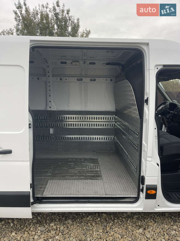 Грузовой фургон Renault Master 2019 в Львове