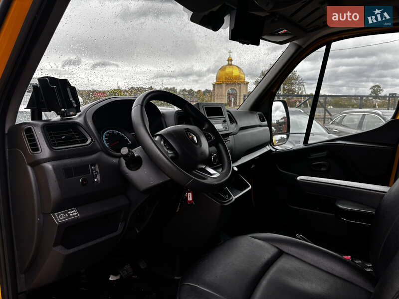 Грузовой фургон Renault Master 2020 в Львове