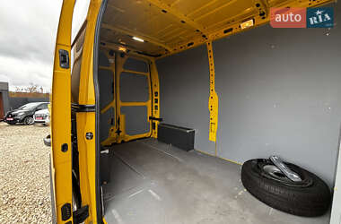 Вантажний фургон Renault Master 2020 в 
